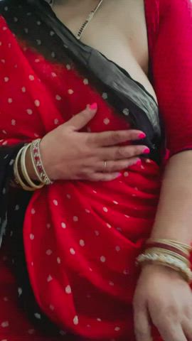 boobs punjabi saree gif