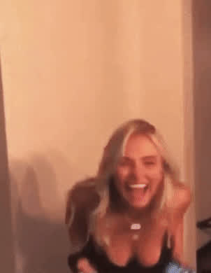Blonde Celebrity Cleavage Natural Tits gif