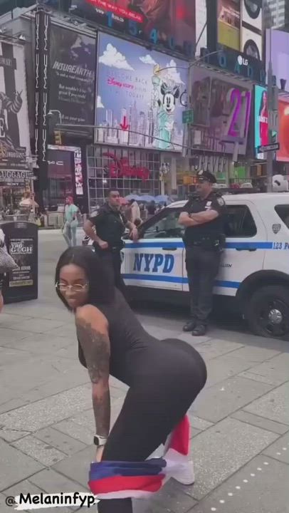 Ass Booty Ebony Police Twerking gif
