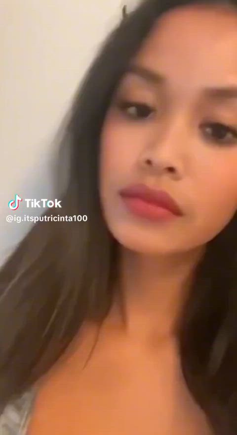 Putricinta - ItsPutri_Here - More tiktok flash vids on my TT likes (juanmomo45)