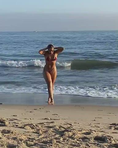 Babe Beach Ebony gif