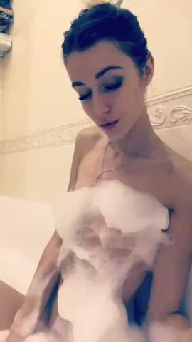 bathtub girlfriend myfreecams gif