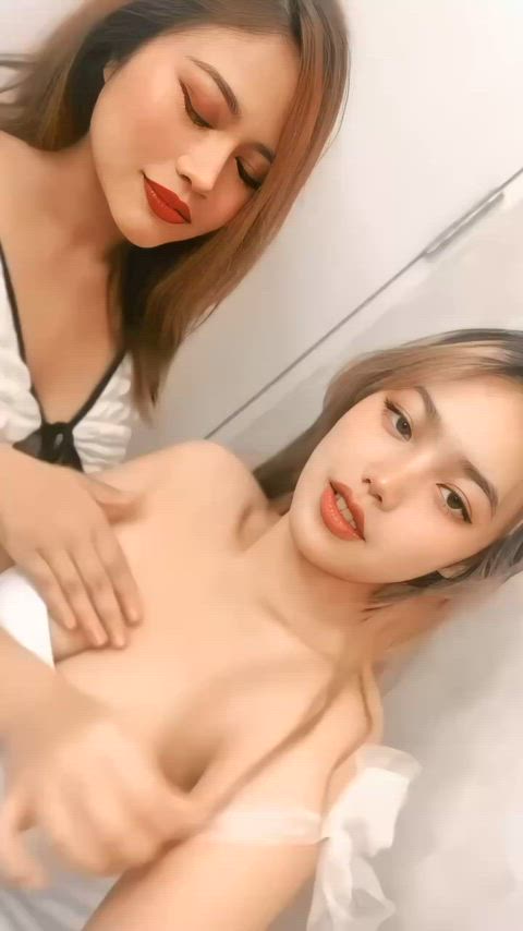 amateur asian big tits boobs college cosplay cute onlyfans teen tits gif