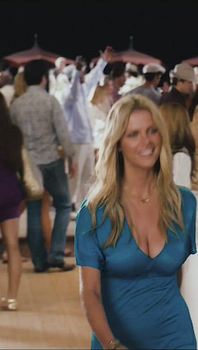 Brooklyn Decker in Just Go With It