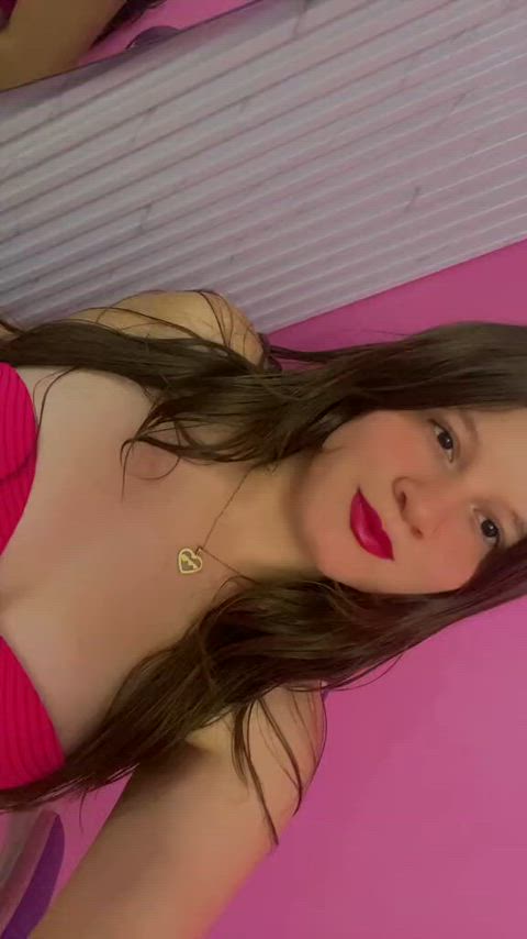 chaturbate colombian cute belly gif