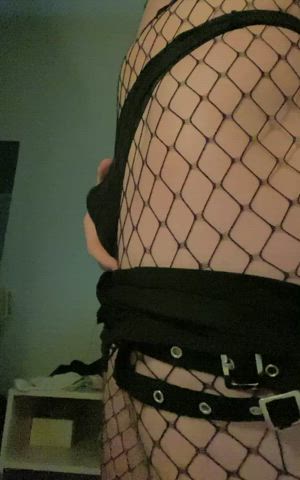 Anyone like their femboys thicc ;)