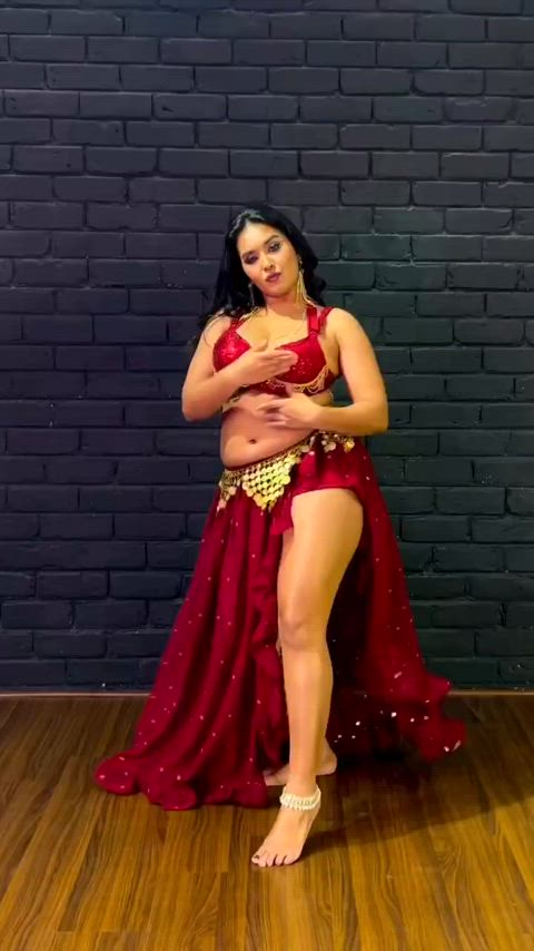 Aslan Arjun sexy dance
