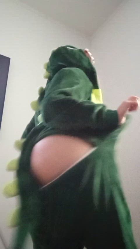 amateur argentinian cosplay doll ecchi kigurumi twerking pink hair thick-booty gif