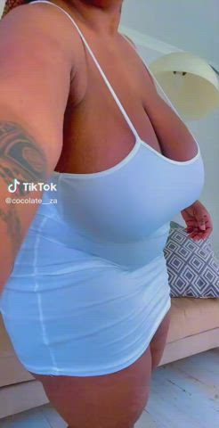 bbw big tits braless huge tits natural tits non-nude pokies saggy tits tiktok tits