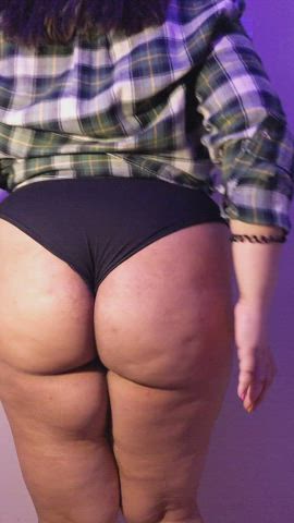 Take your pick: Want these cheeks to suffocate you or want them to be your food?