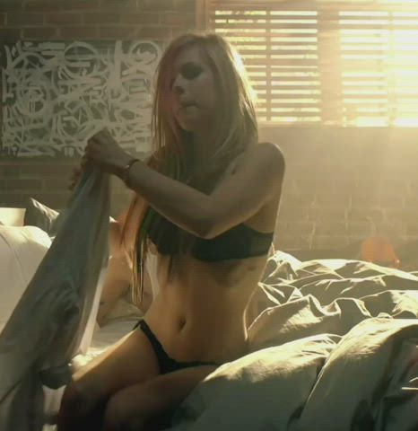 Avril Lavigne Babe Canadian Goddess Underwear gif