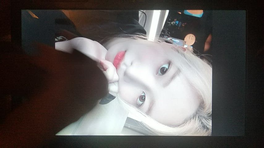 Kim Lip - Loona