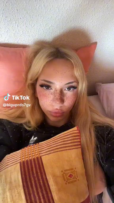 Soph- blonde_sophie2 on OF - tiktok tit flash. Check my tiktok likes (juanmomo45)