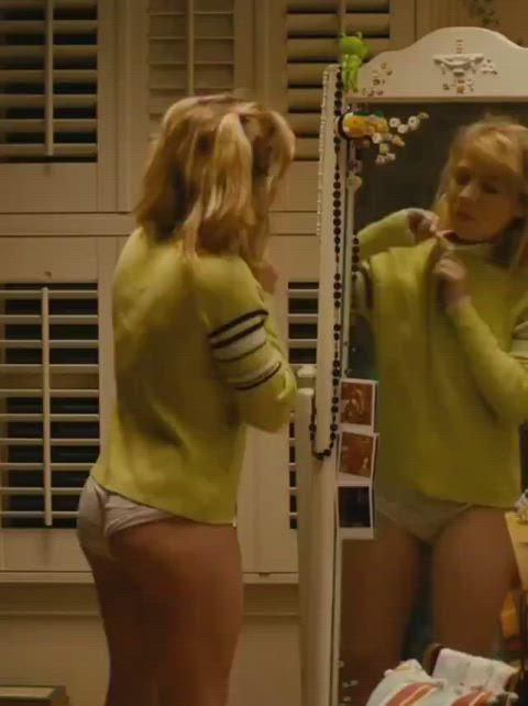 Jennette McCurdy Underwear Undressing