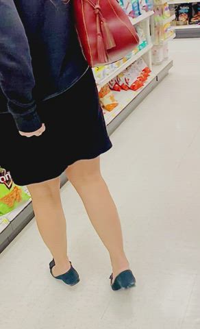 amateur ass butt plug exhibitionist flashing grocery store public upskirt gif