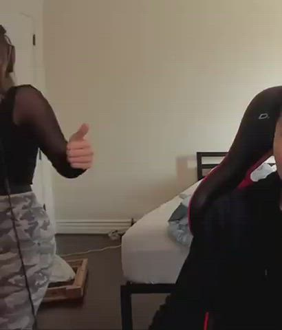 Pokimane's gorgeous thicc ass