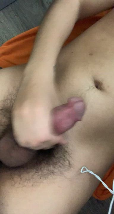 Wish i had someone to swallow this load for me (22 m Cali) HMU🚨😋