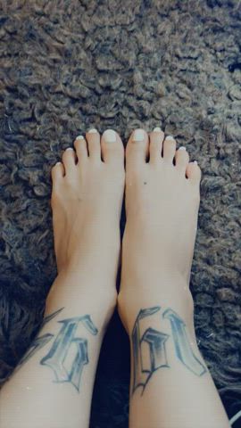 Feet Foot Fetish Foot Worship Pretty Porn GIF by aku415