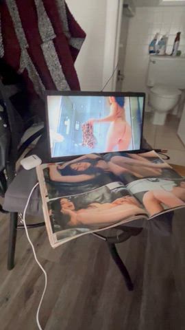 Love magazines and vibrators with screens