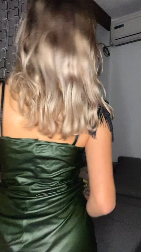 ass booty thick blonde gif