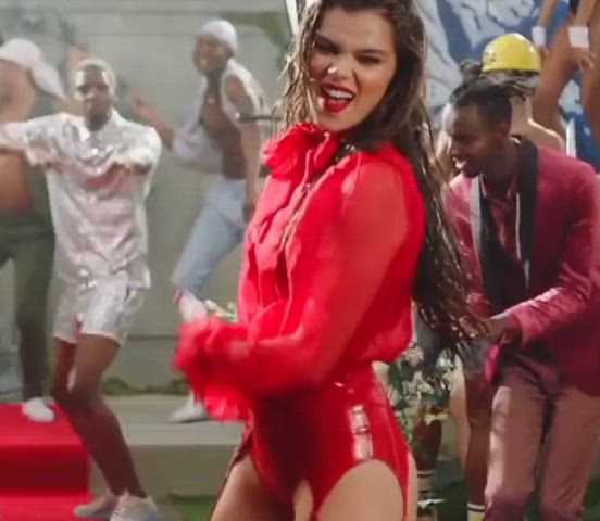 ass big ass celebrity hailee steinfeld gif