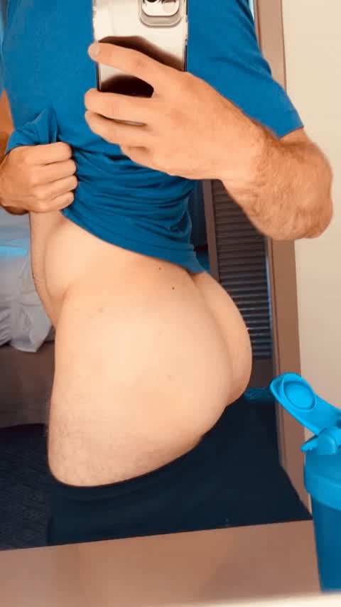 I’m done flexing. Cum inside my ass