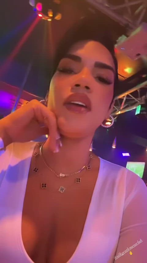 nightclub puerto rican short hair gif