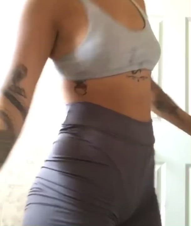 Ass Booty Cuban Latvian Smile Yoga Pants gif