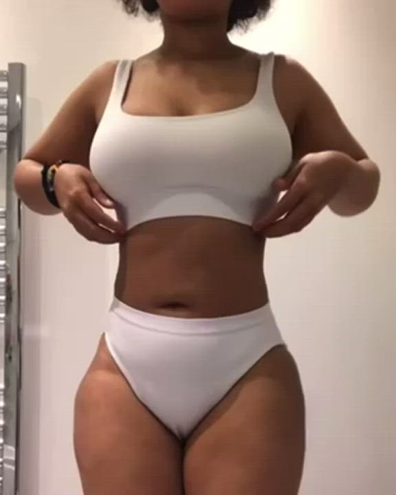 Ebony Natural Titty Drop