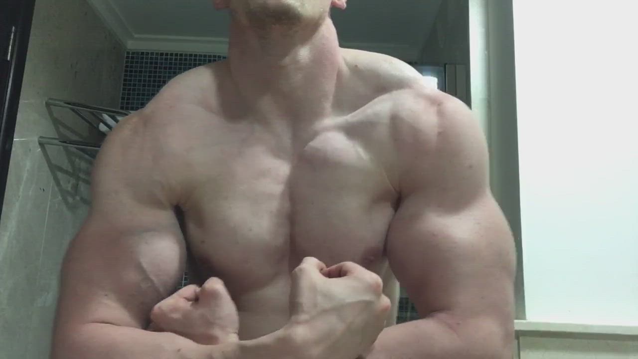 6'6" Cocky Muscle God. More At The Link ⬇️. 25% Off.