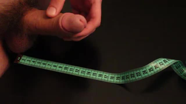 Measuring my Dick while it grows