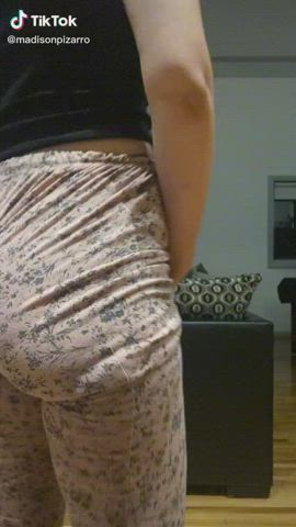 Ass Panties Pawg Shaking TikTok Twerking Yoga Pants gif