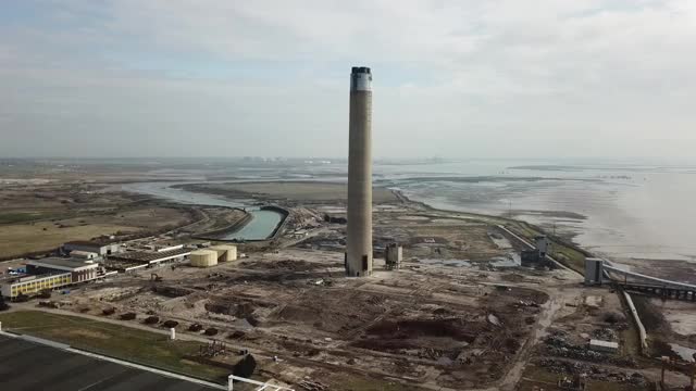 Kingsnorth Power Station Chimney Demolition