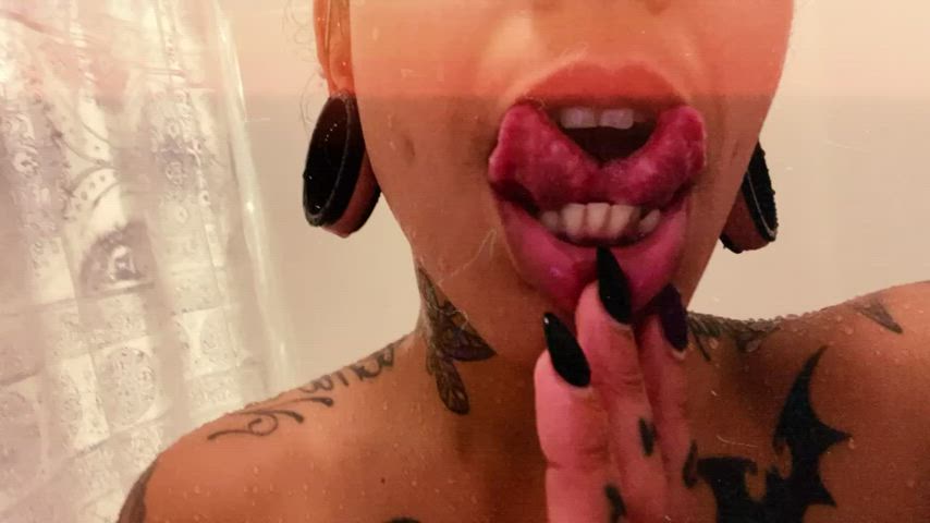 babe latina lips long tongue milf onlyfans thick tongue fetish gif