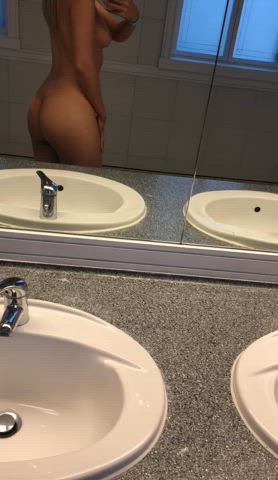 Can’t believe I got FULLY naked in the office bathroom !! (F)
