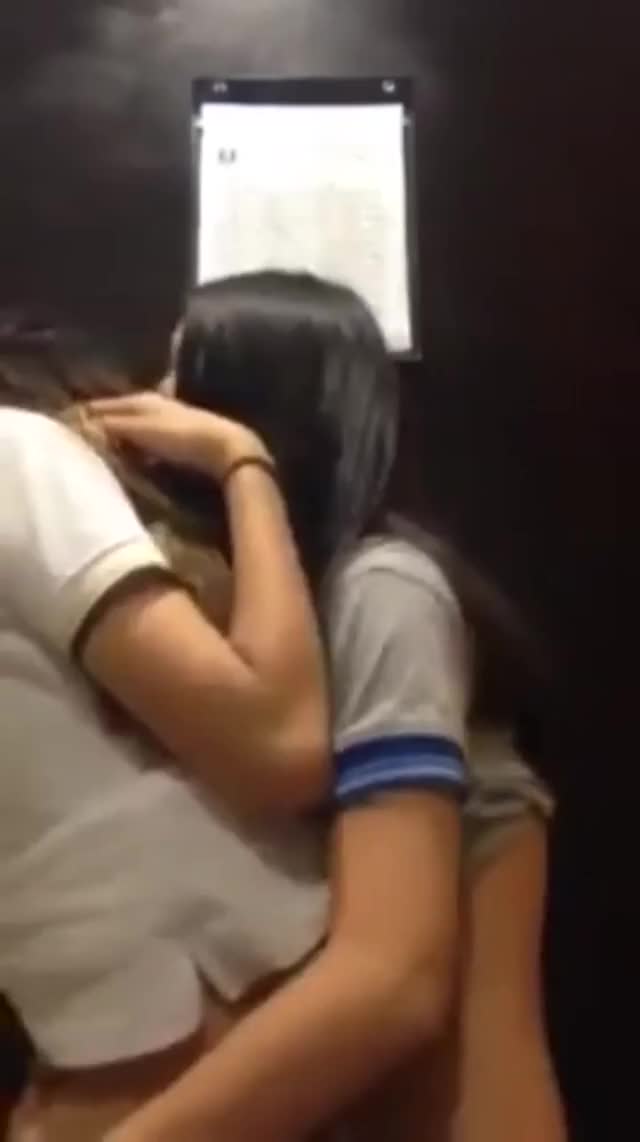 kissing gif