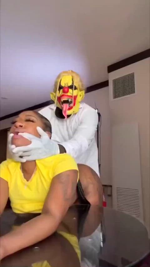 Big ass Ebony gets fucked by masked clown. 