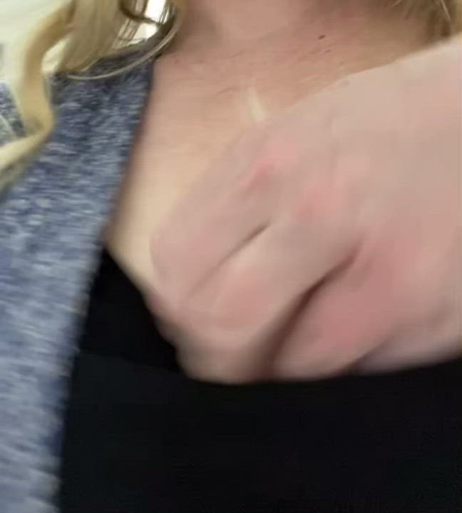 Everyone that asks nicely gets to see my tits