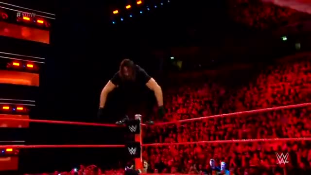 Seth Rollins - Frog Splash