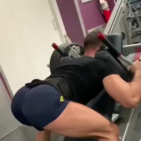 #? @buttsatthegym