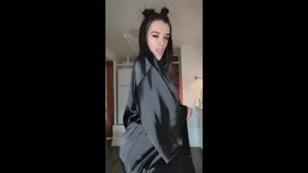 Let my dumb ass edit videos for you guys instead of tiktok ♥