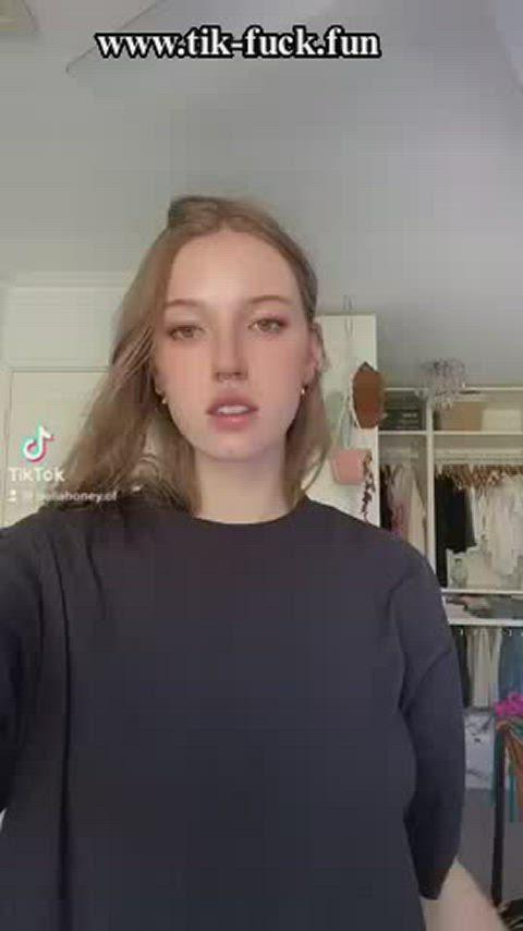 amateur big tits boobs cute pussy sex solo teen tiktok tits gif