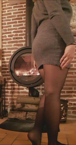 Mood : fire on, panties off, thighhighs up [OC]