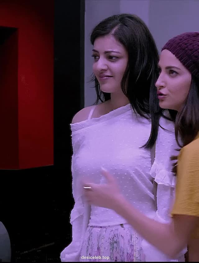 Kajal Aggarwal Boobs Pressed