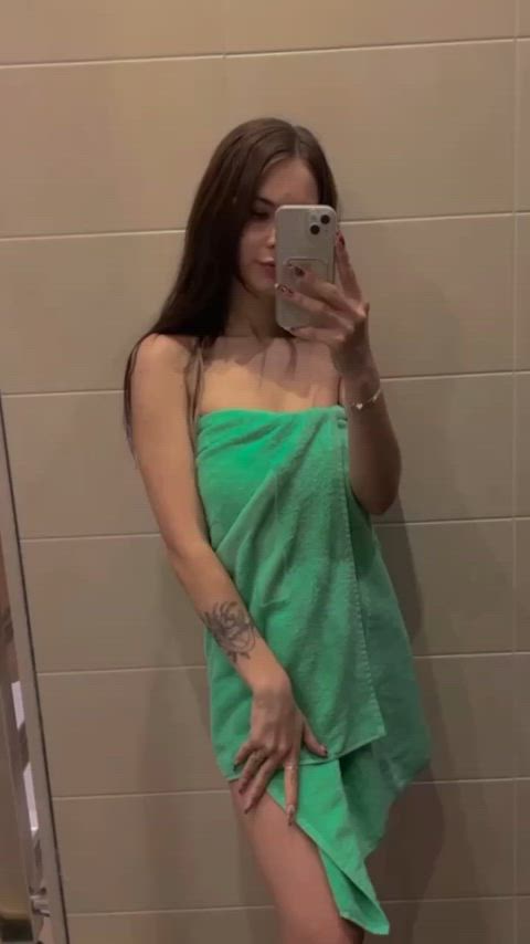 18 years old onlyfans teen gif