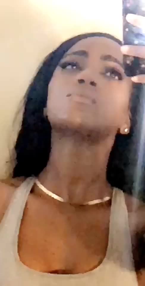 ?Young Ebony Bombshell ⚠️? 1-1 chat ? Sexting ? Fetish friendly ? Custom videos