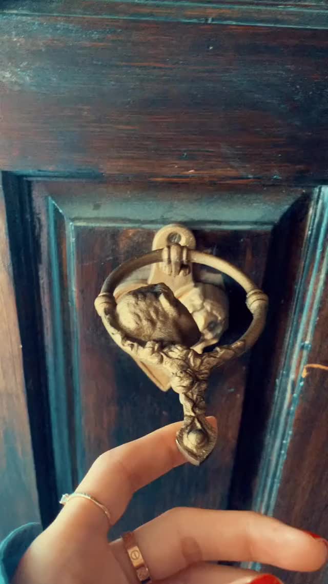 This lock is so romantic