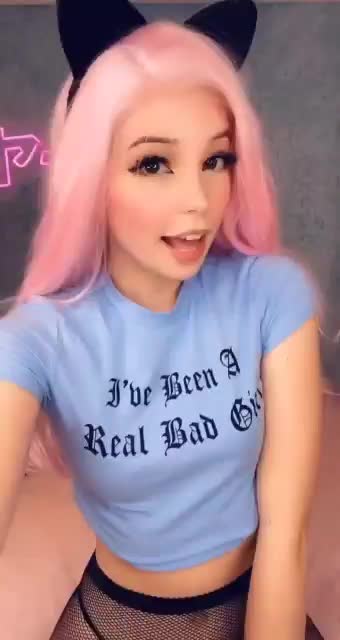 Belle Delphine desnuda