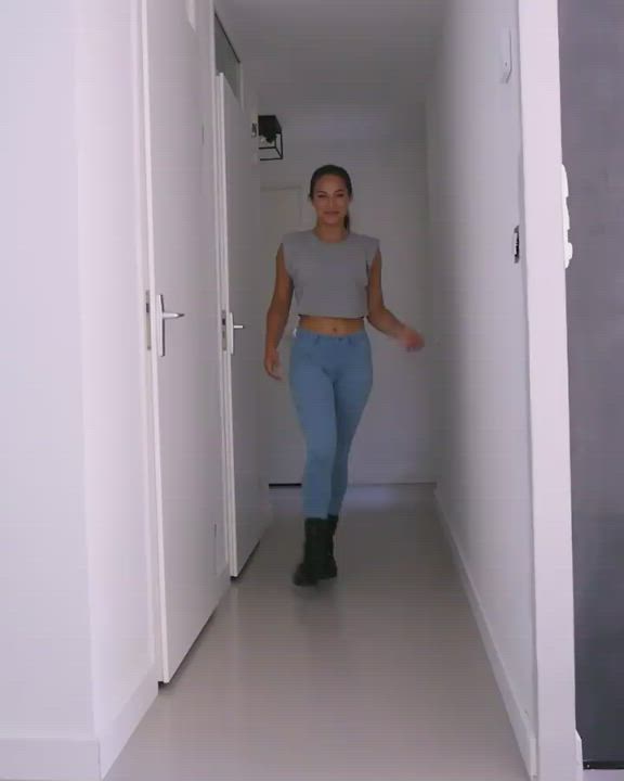 Booty Jeans Model gif