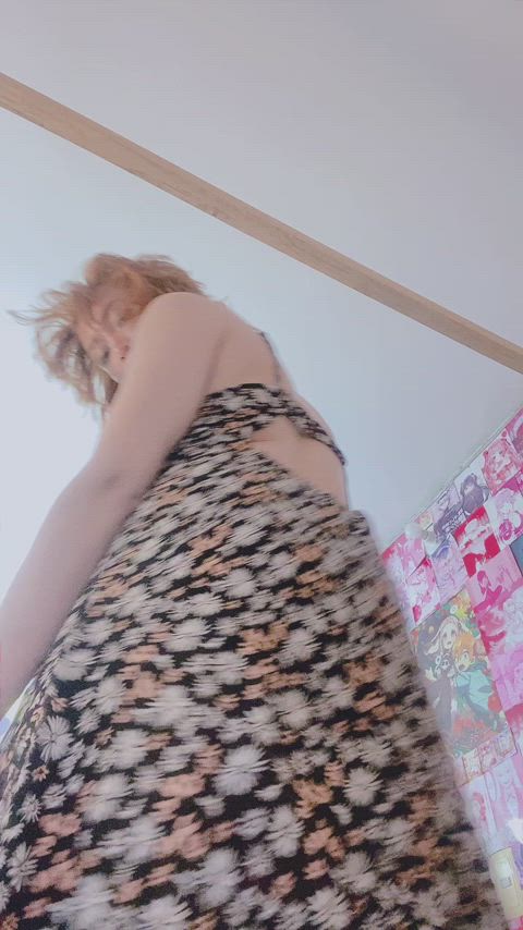 ass ass shaking asshole booty dress nsfw redhead shaking skirt twerking gif